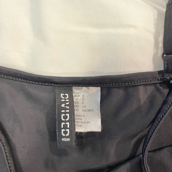 H&M crop tank - Picture 2 of 3